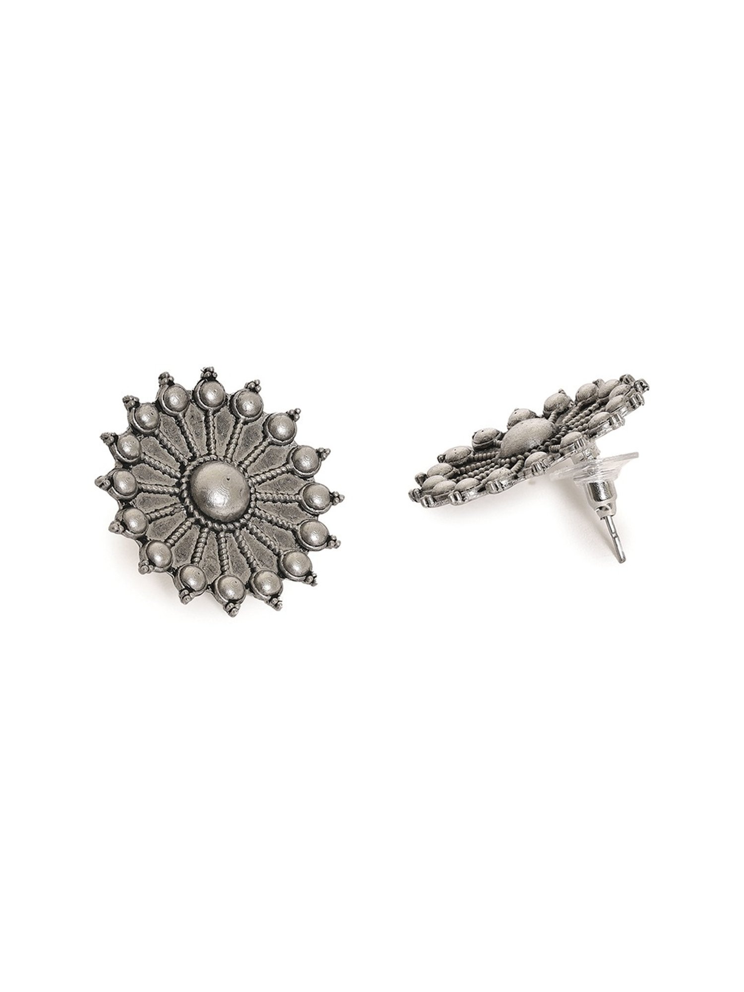 Priyaasi Blooms Elegance with Exquisite Flower Shape Stud Earrings