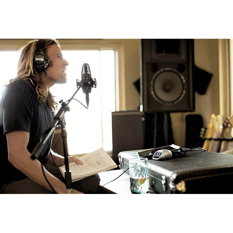 MVi Digital Audio Interface + USB Lightning Cable