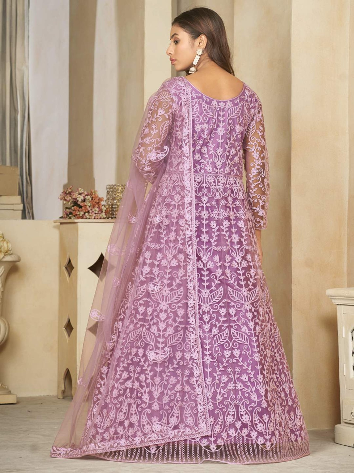 Warthy Ent Lilac Embroidered Unstitched Dress Material