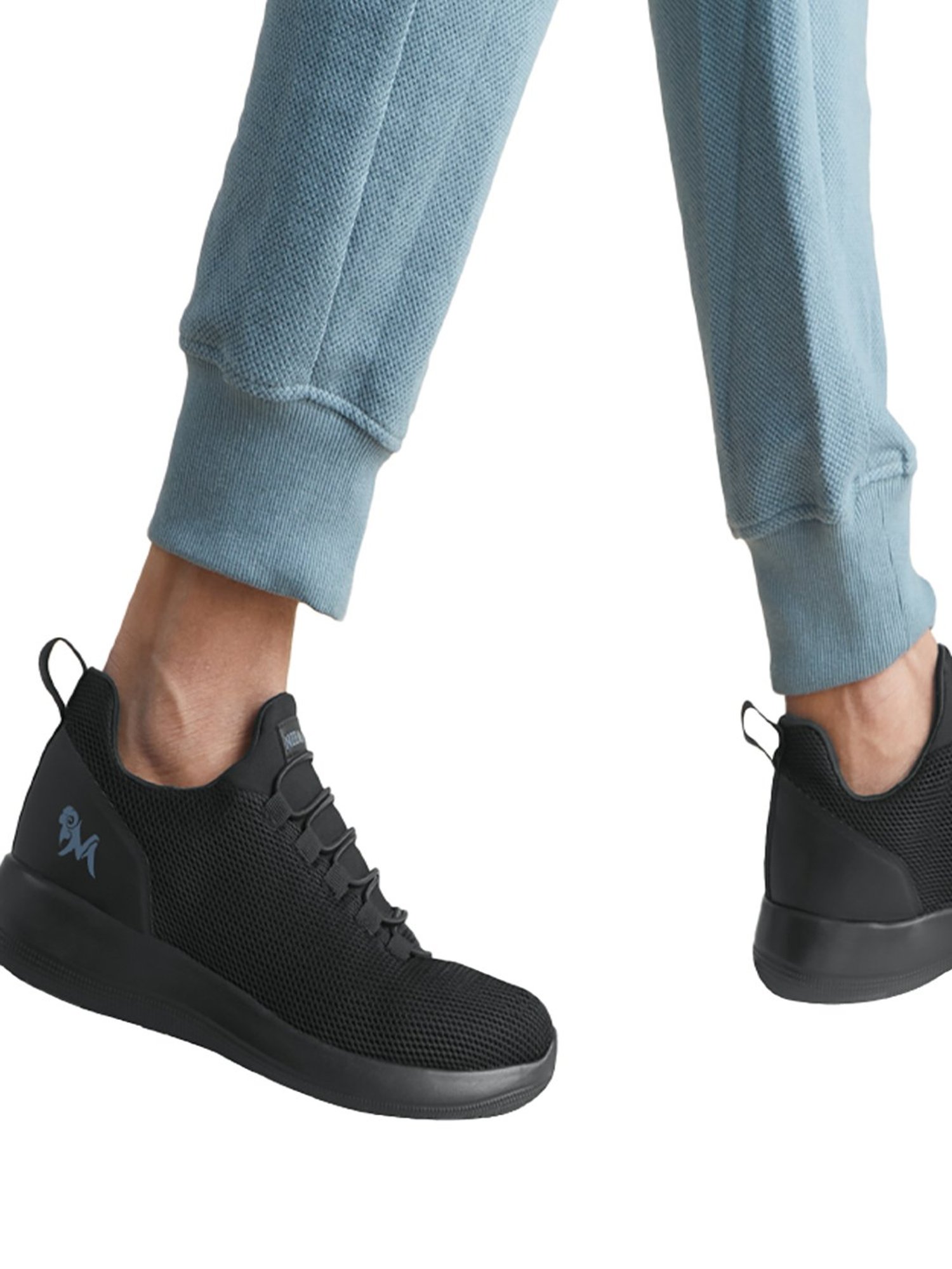 Neemans Men's Light Walkers Black Running Shoes