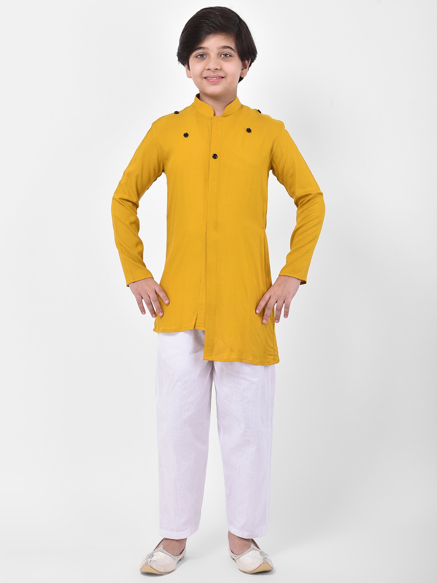 Deyann Kids Yellow & White Solid Full Sleeves Kurta with Pyjamas