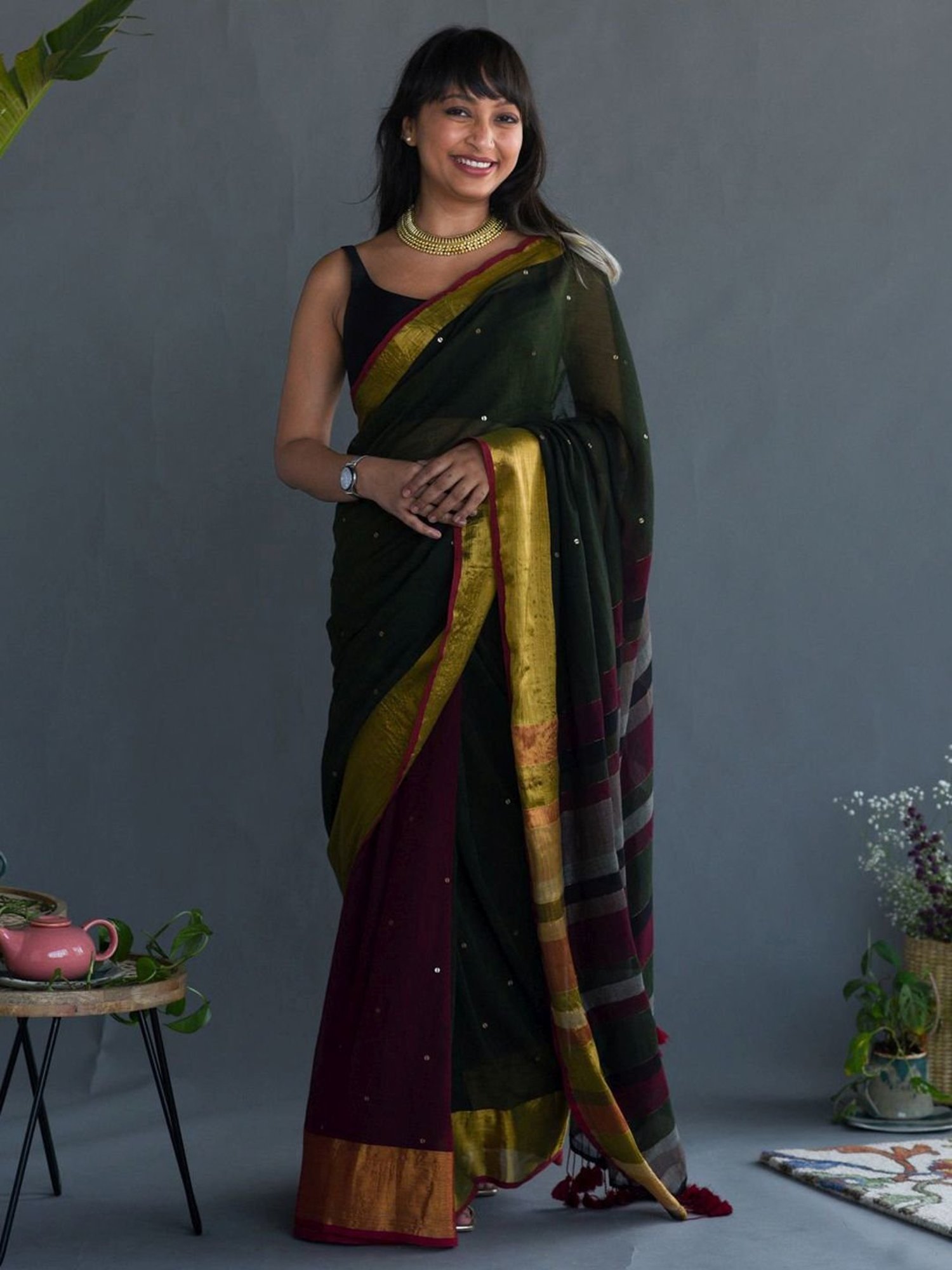 Suta Green Cotton Embellished Saree Without Blouse