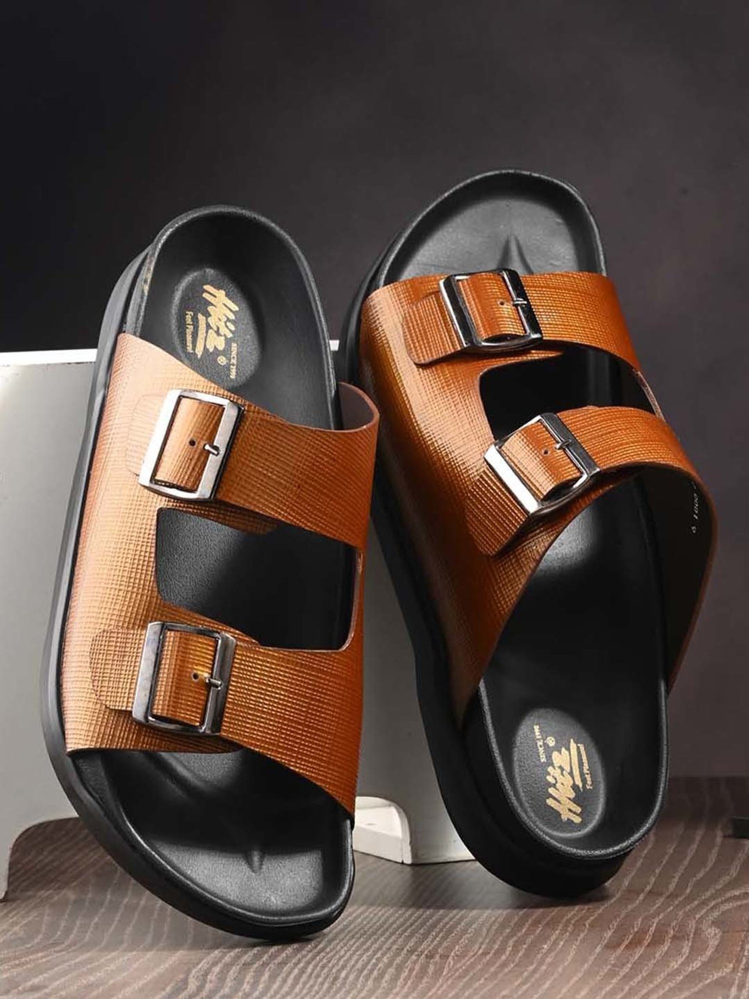 Hitz Men's Tan Casual Sandals