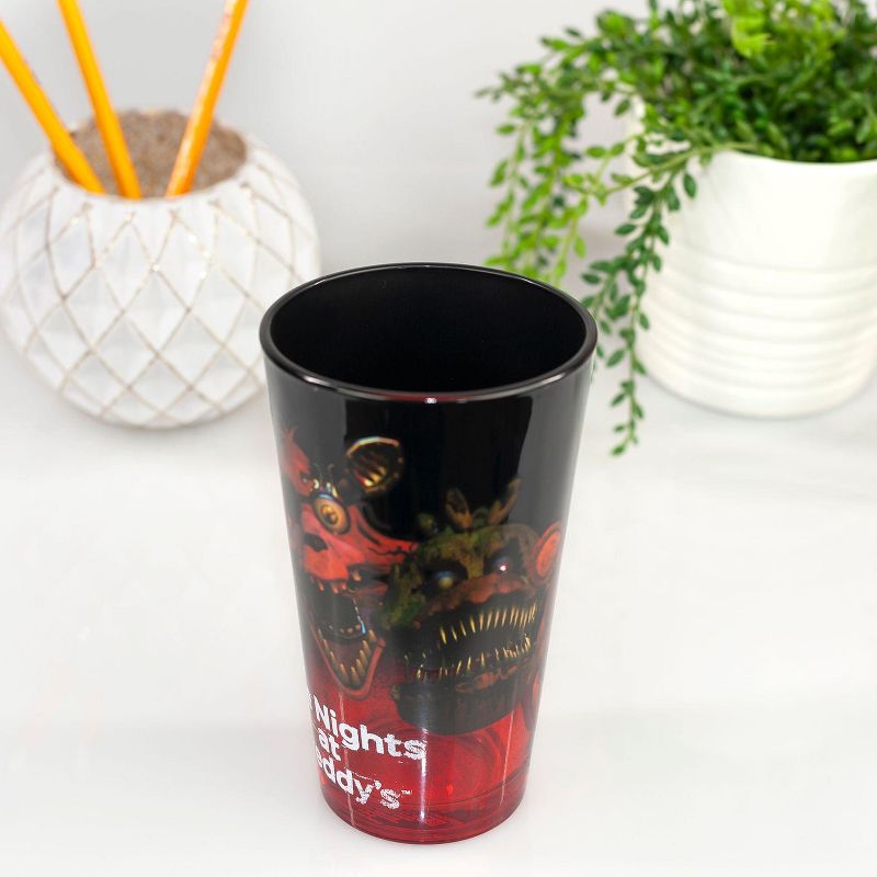 Just Funky Games Collectible | Five Nights At Freddy's Characters Pint Glass | 16 Ounces