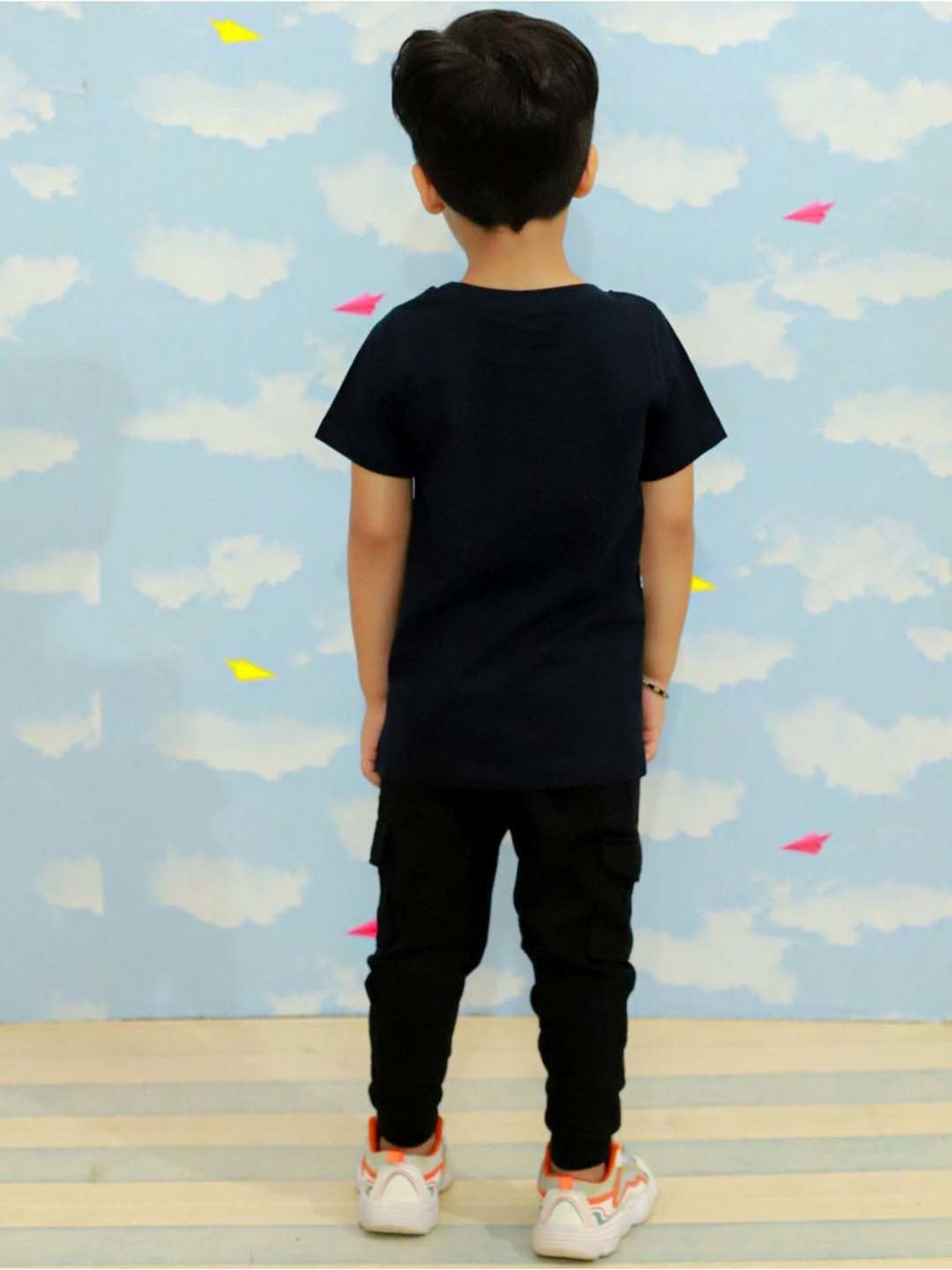 The Mom Store Kids Black Cotton Printed T-Shirt Set