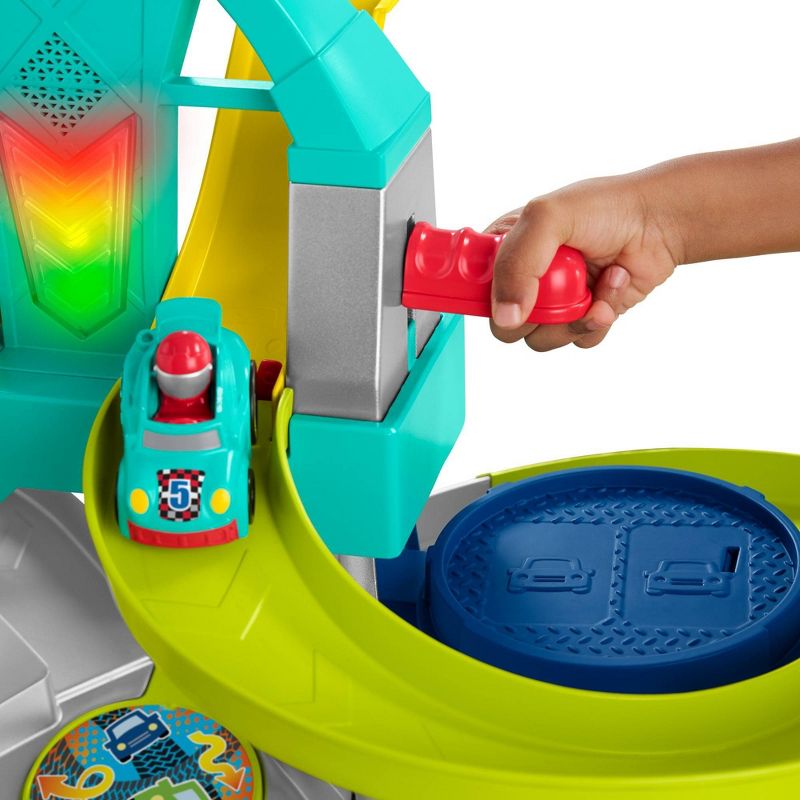 Fisher-Price Little People Launch & Loop Raceway
