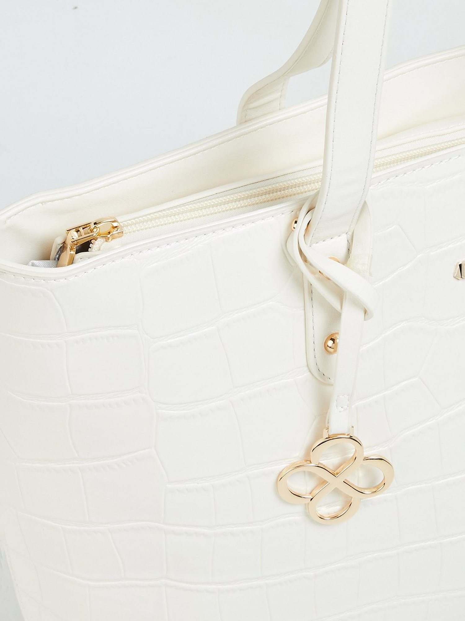 Code by Lifestyle White Textured Tote Bag