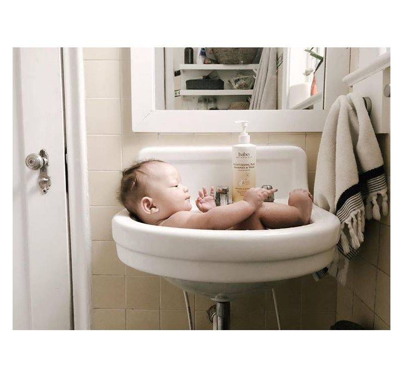 Babo Botanicals Moisturizing 2-in-1 Oatmilk & Calendula Baby Shampoo & Wash - 16 fl oz