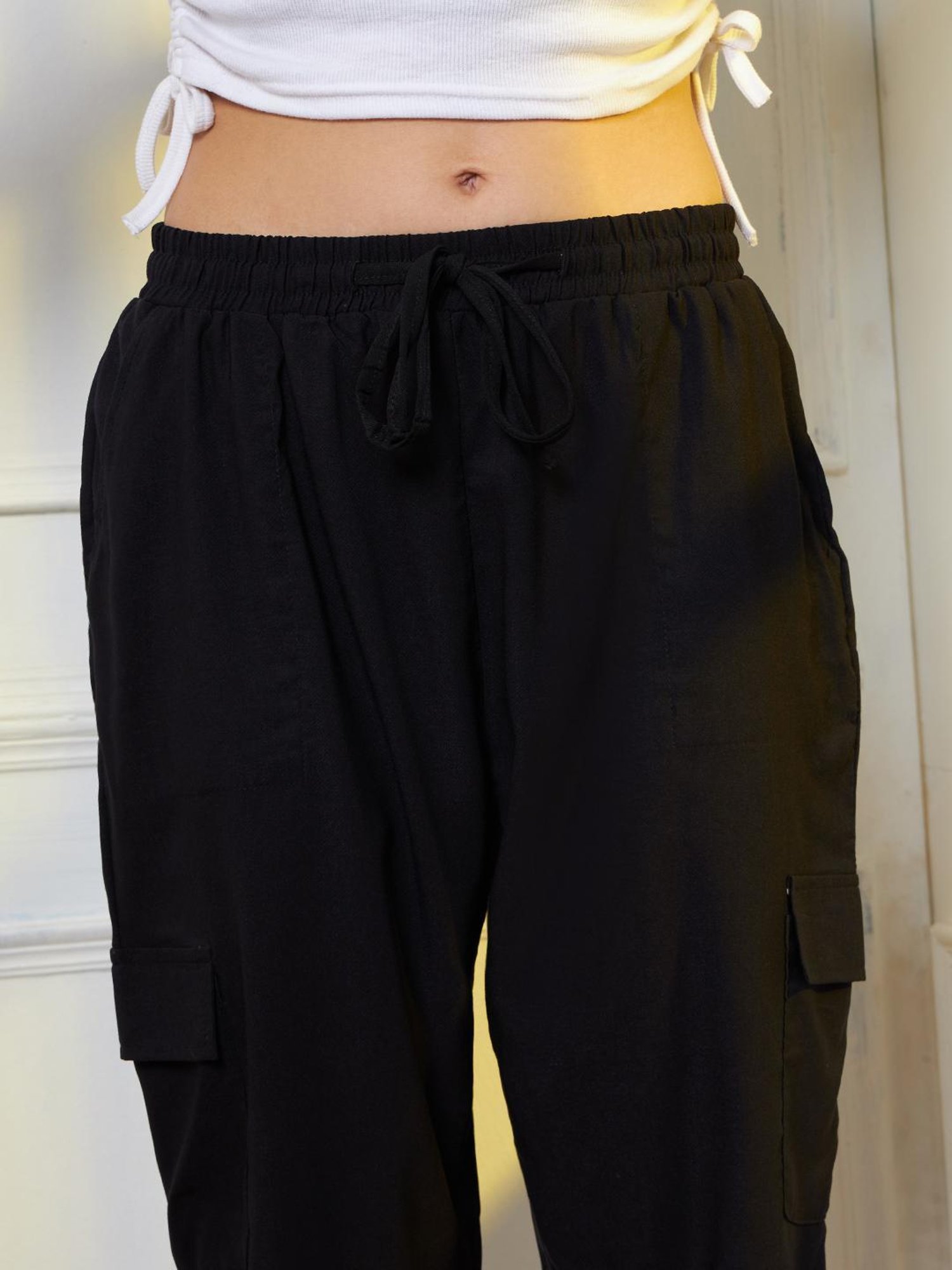 FITHUB Black Regular Fit High Rise Joggers