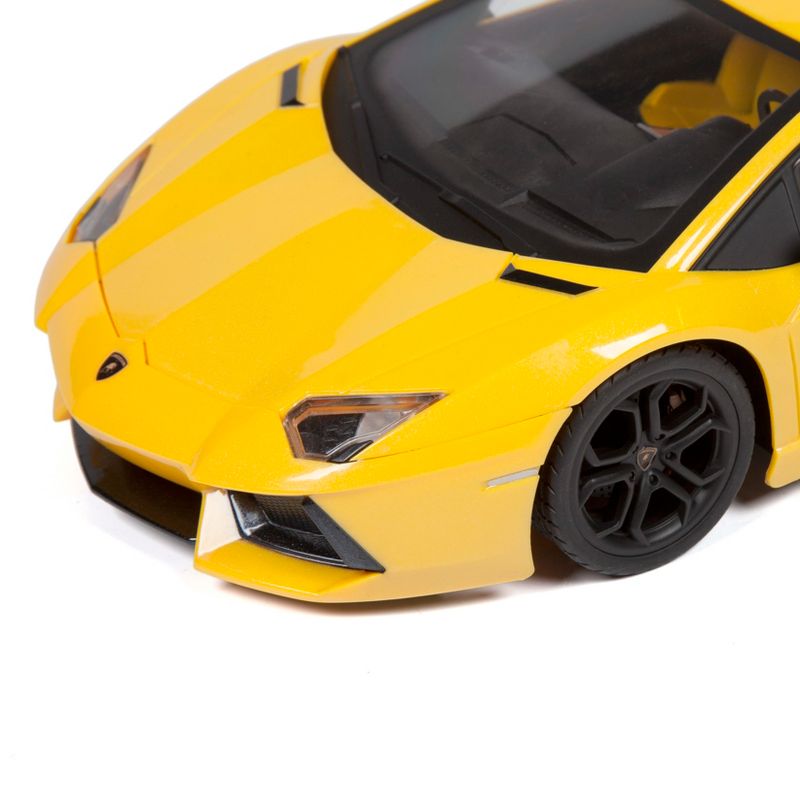 Lamborghini Aventador LP 700-4 Electric Remote Control RC Car - 1:12 Scale