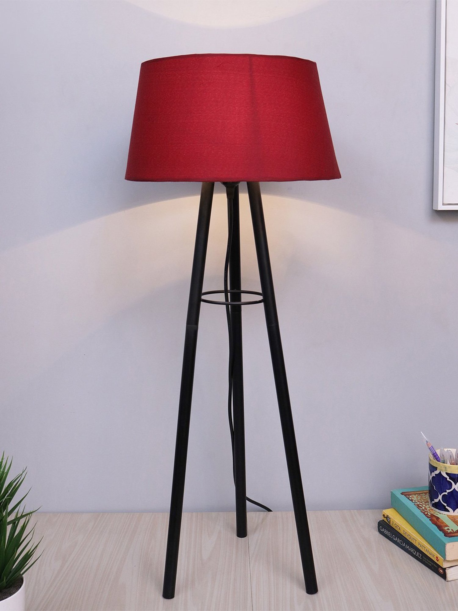 Homesake Black Mid Century Metal Tripod Table Lamp With Red Shade