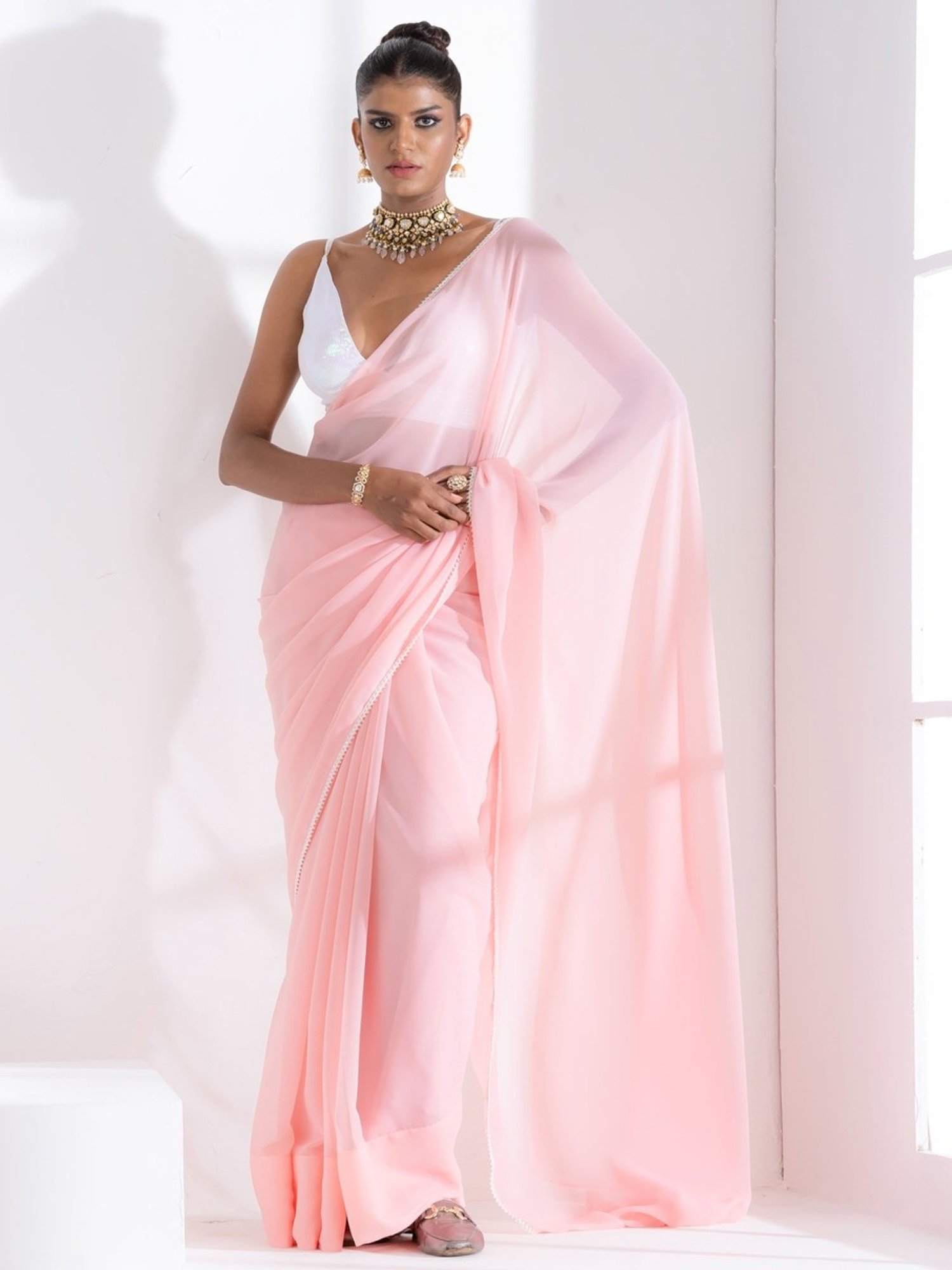 Swtantra Pink Plain Saree With Unstitched Blouse