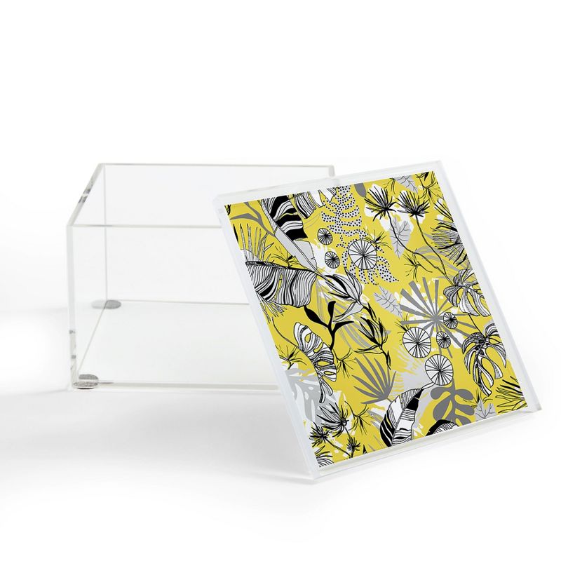 Olivia & May Set of 3 Weave Baskets with Wooden Lids