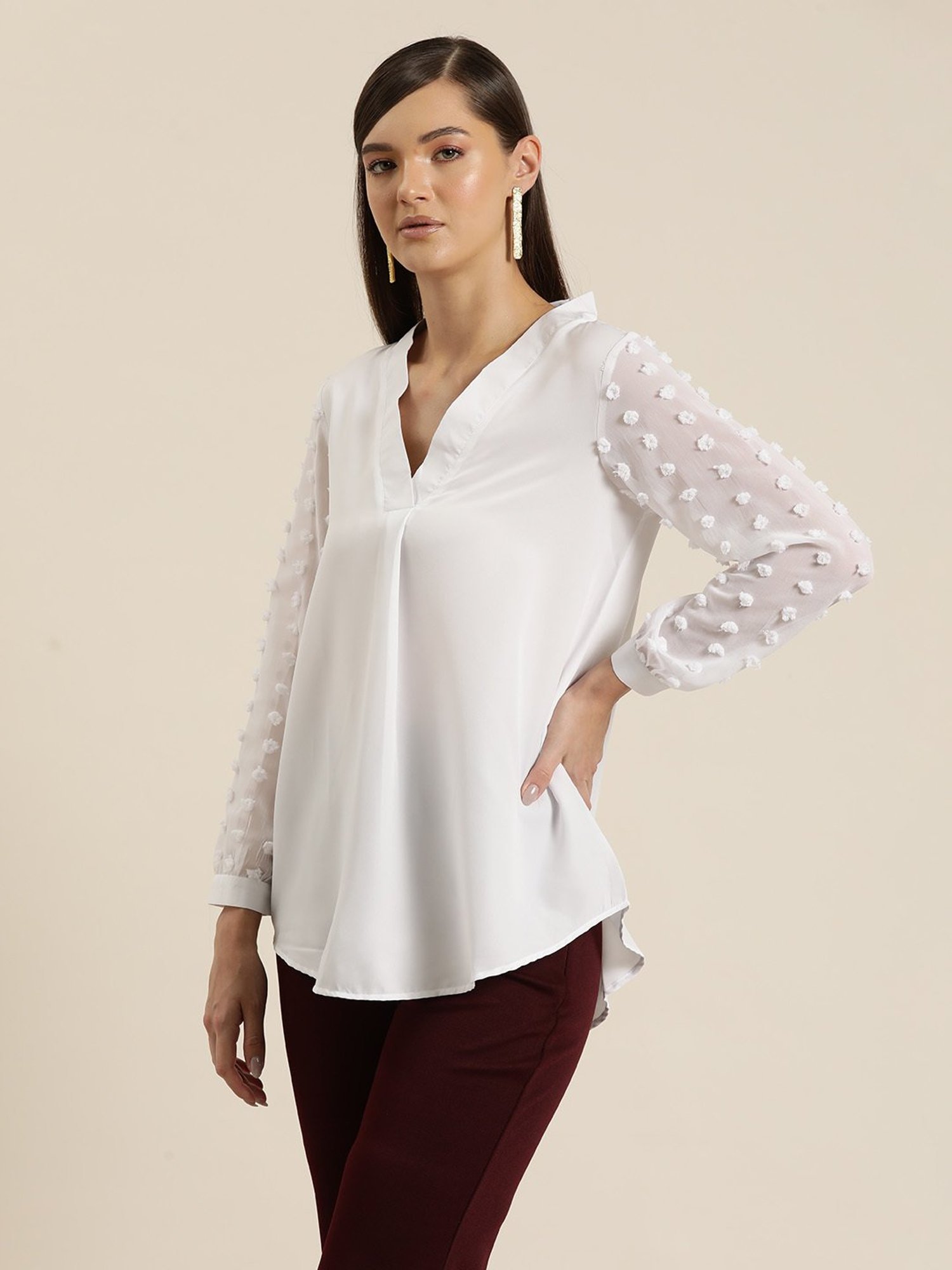 Qurvii White Top