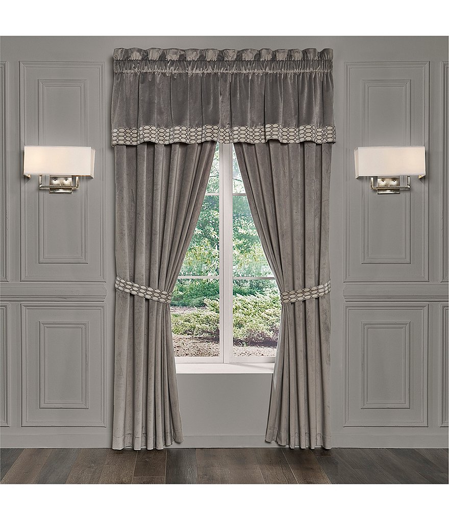 84"x52" Gaultier Blackout Curtain Blue - Beautyrest