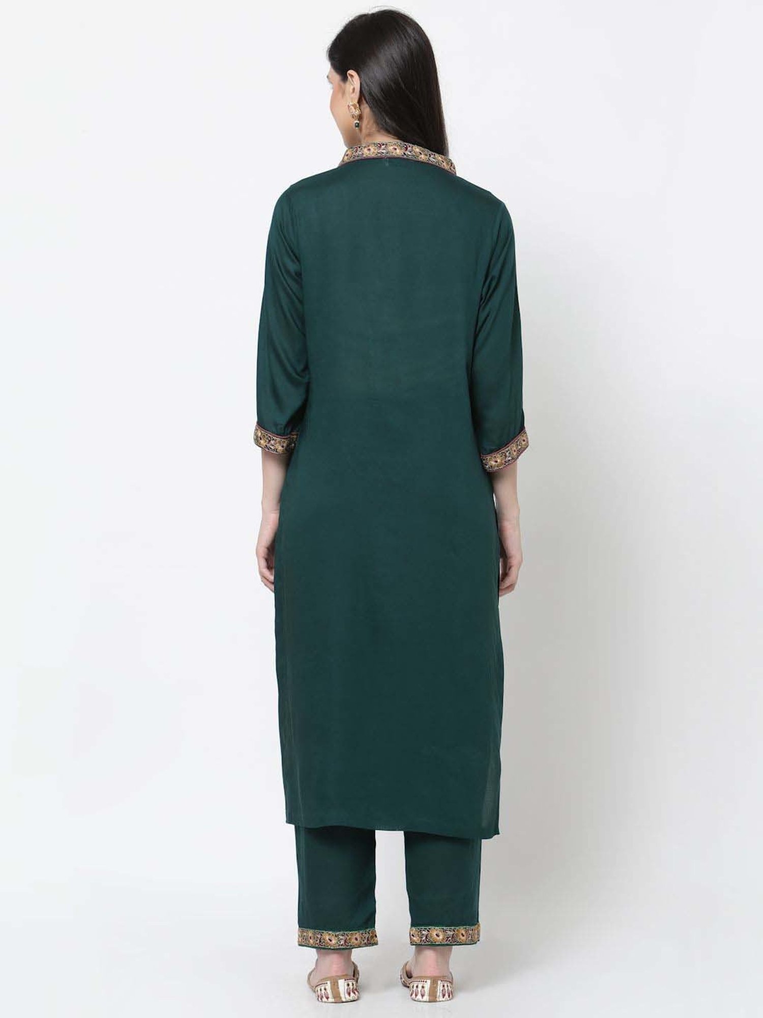 DART STUDIO Green Embroidered Straight Kurta