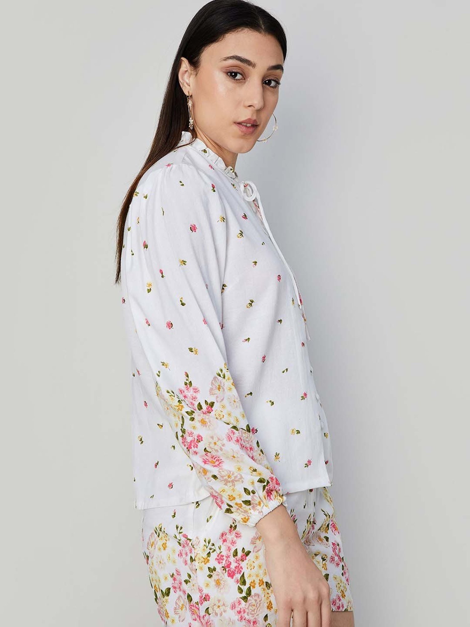 Code by Lifestyle Off-White Printed Top