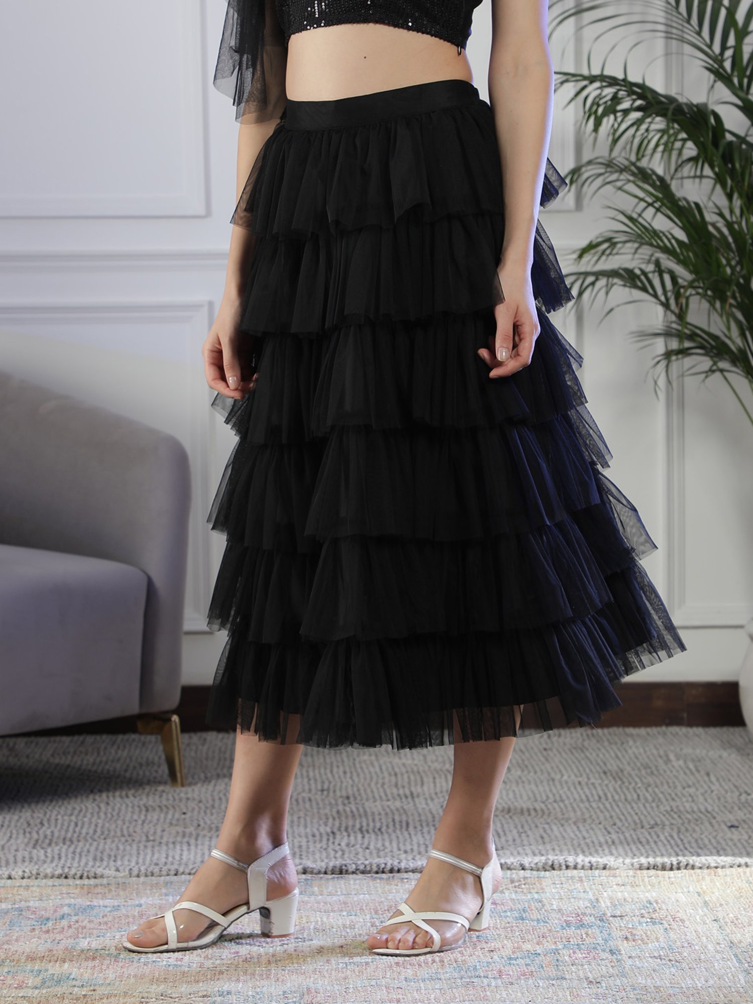 NEUDIS Black Above Knee Skirt