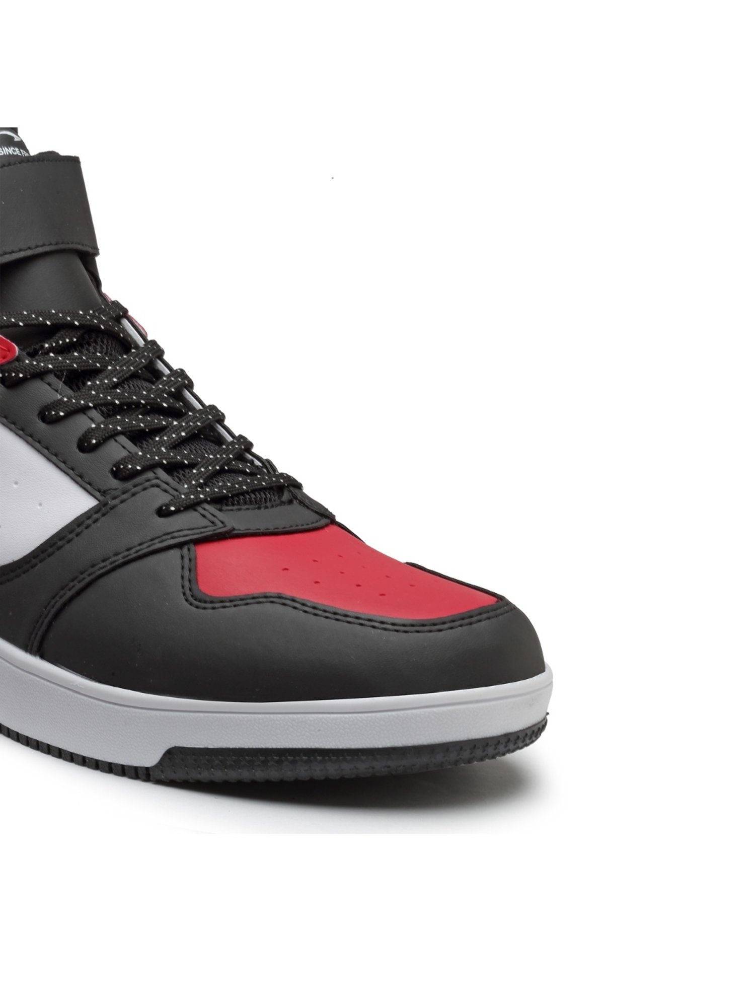 Asian Men's Black Ankle High Sneakers