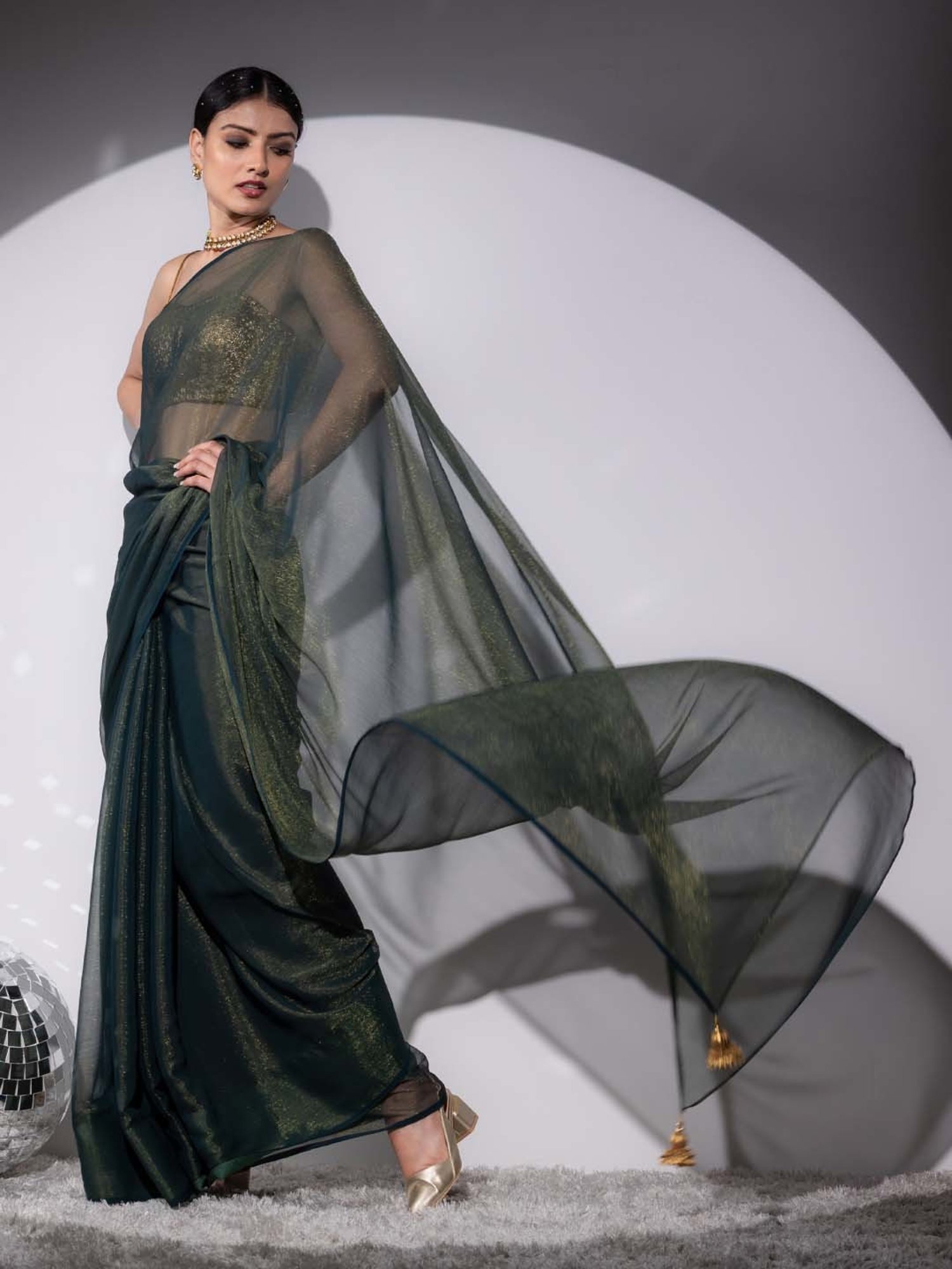 Swtantra Green Chiffon Saree