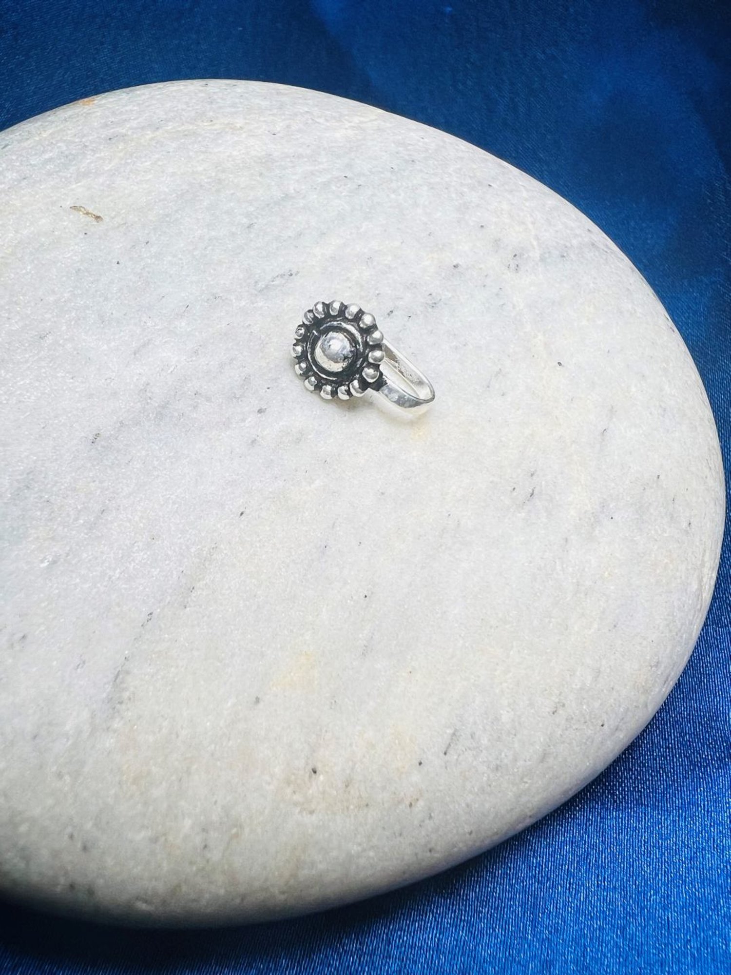 Zavya 92.5 Sterling Silver Floral Nosepin for Women