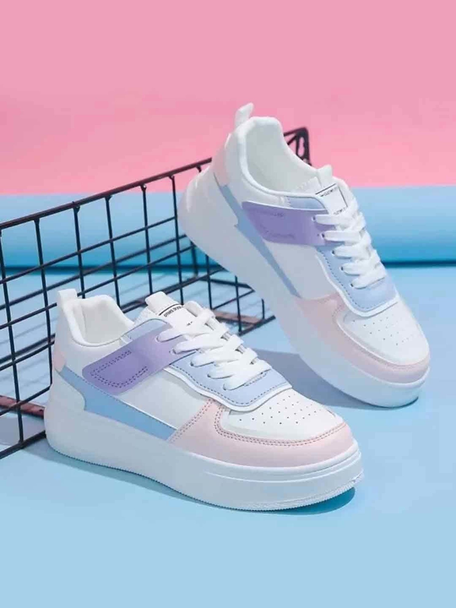 Shoetopia Kids White & Pink Casual Sneakers