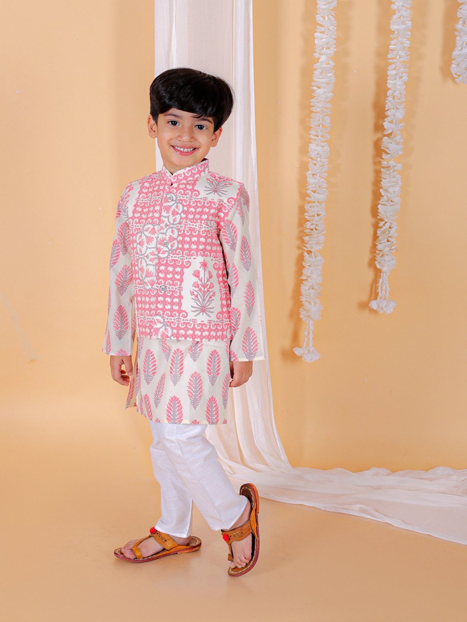 The Mom Store Kids Pink Floral Print Full Sleeves Kurta, Pyjamas with Jacket