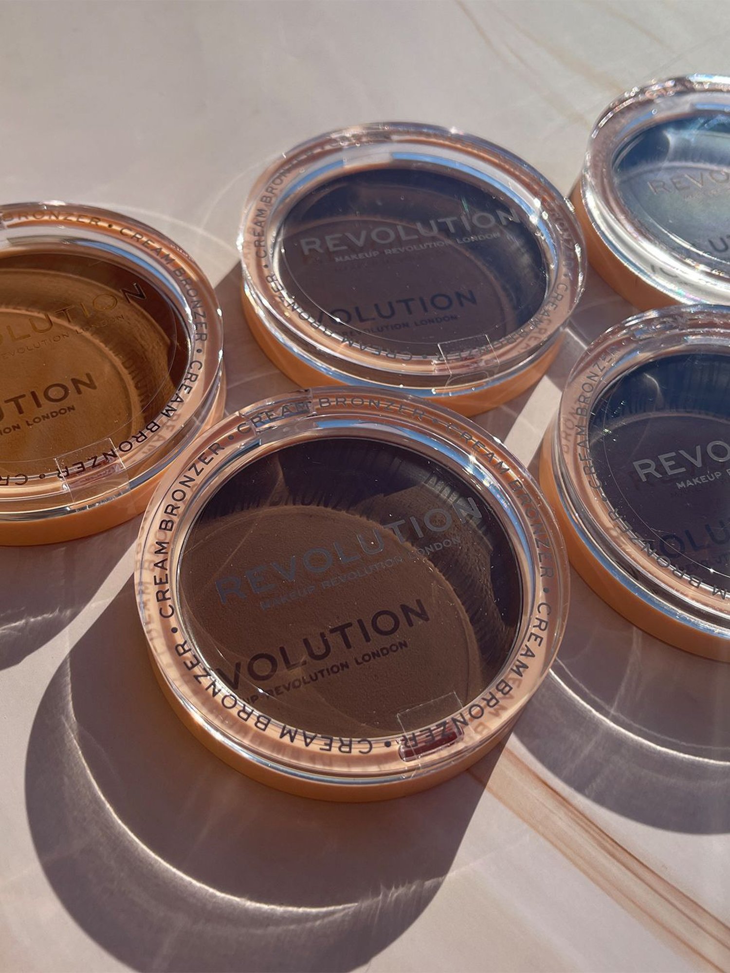 Makeup Revolution Ultra Cream Bronzer Medium - 6.7 gm