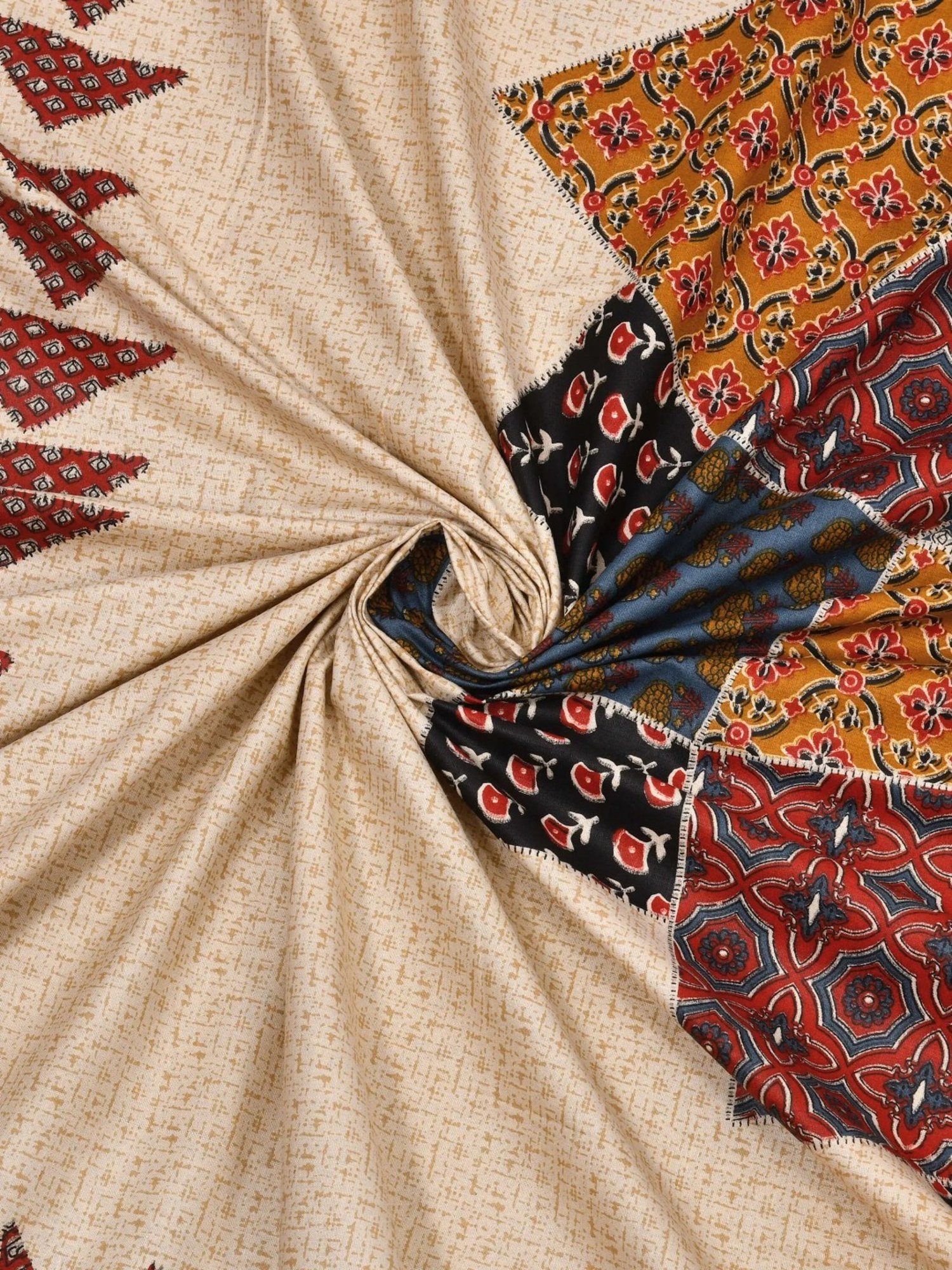 Living Roots Block print Brown 150 TC Cotton Bedsheet with 2 Pillow Covers