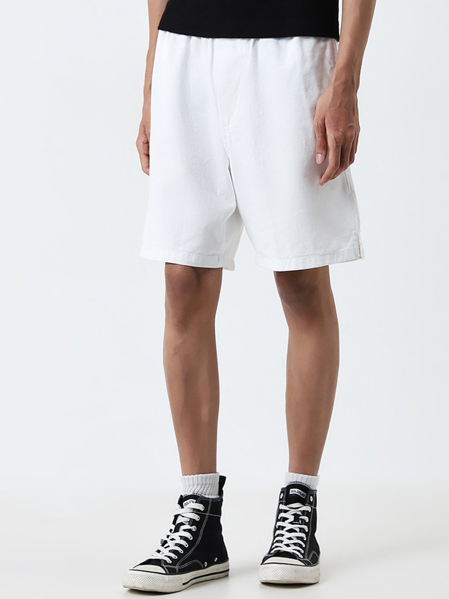 Nuon by Westside White Relaxed-Fit Mid-Rise Cotton Blend Shorts