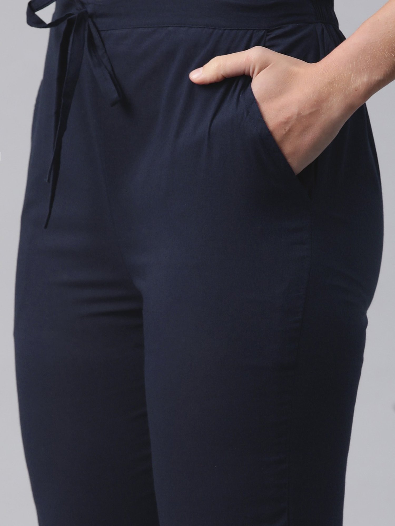 READIPRINT FASHIONS Blue Cotton Floral Print Kurta Pant Set