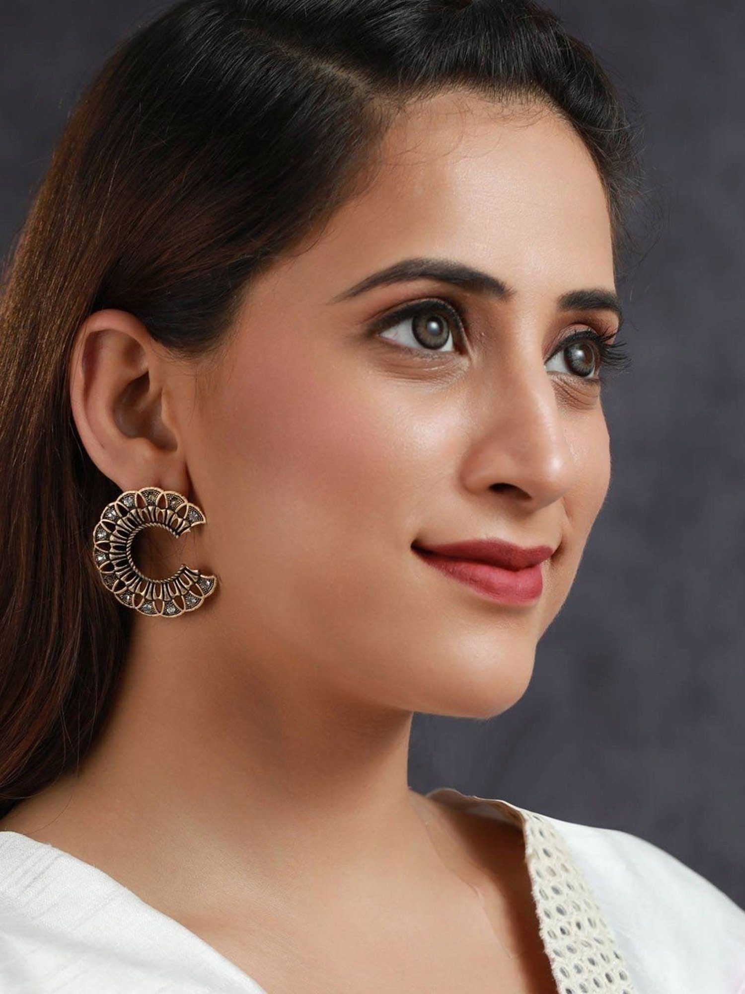 Priyaasi Golden Stud Earrings