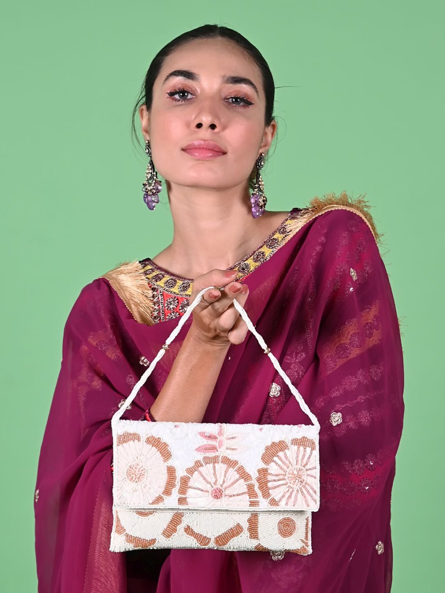 Estee & Lilly Turn Key Closure Clutch - Black