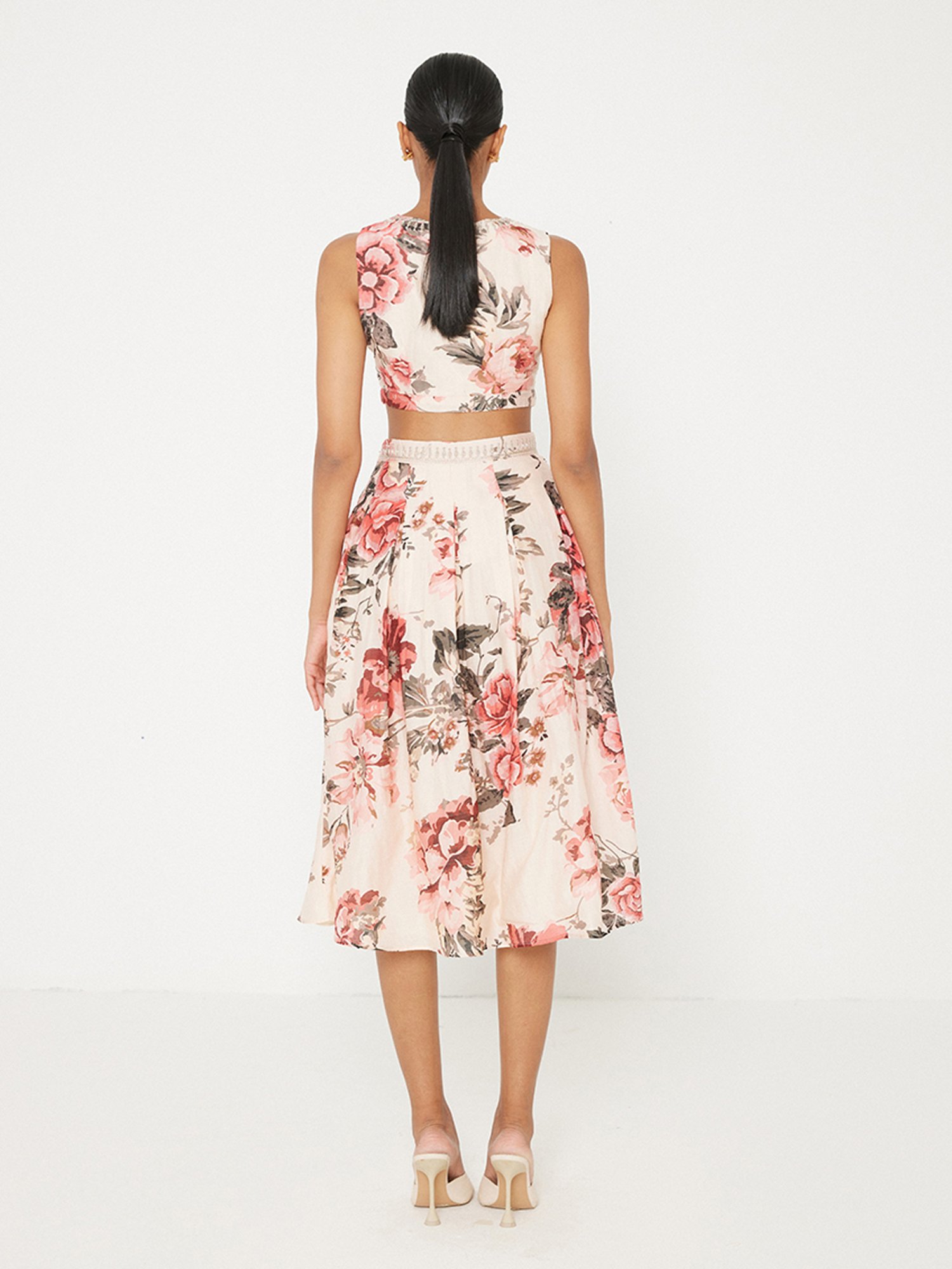 ANCESTRY Multicolor Floral Print Crop Top