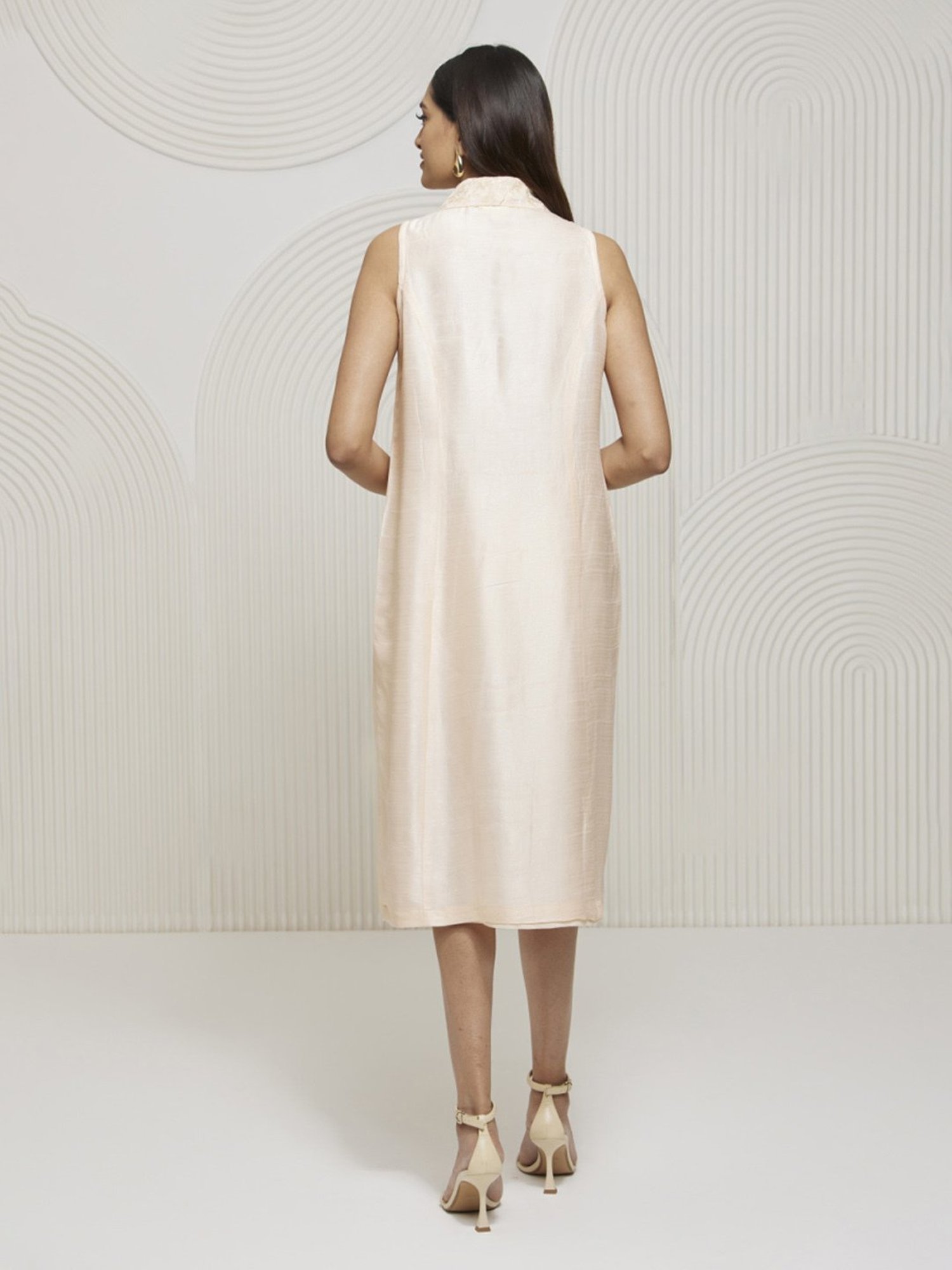 Artagai Shell Shawl Collar Jacket Dress with Kashida Embroidery