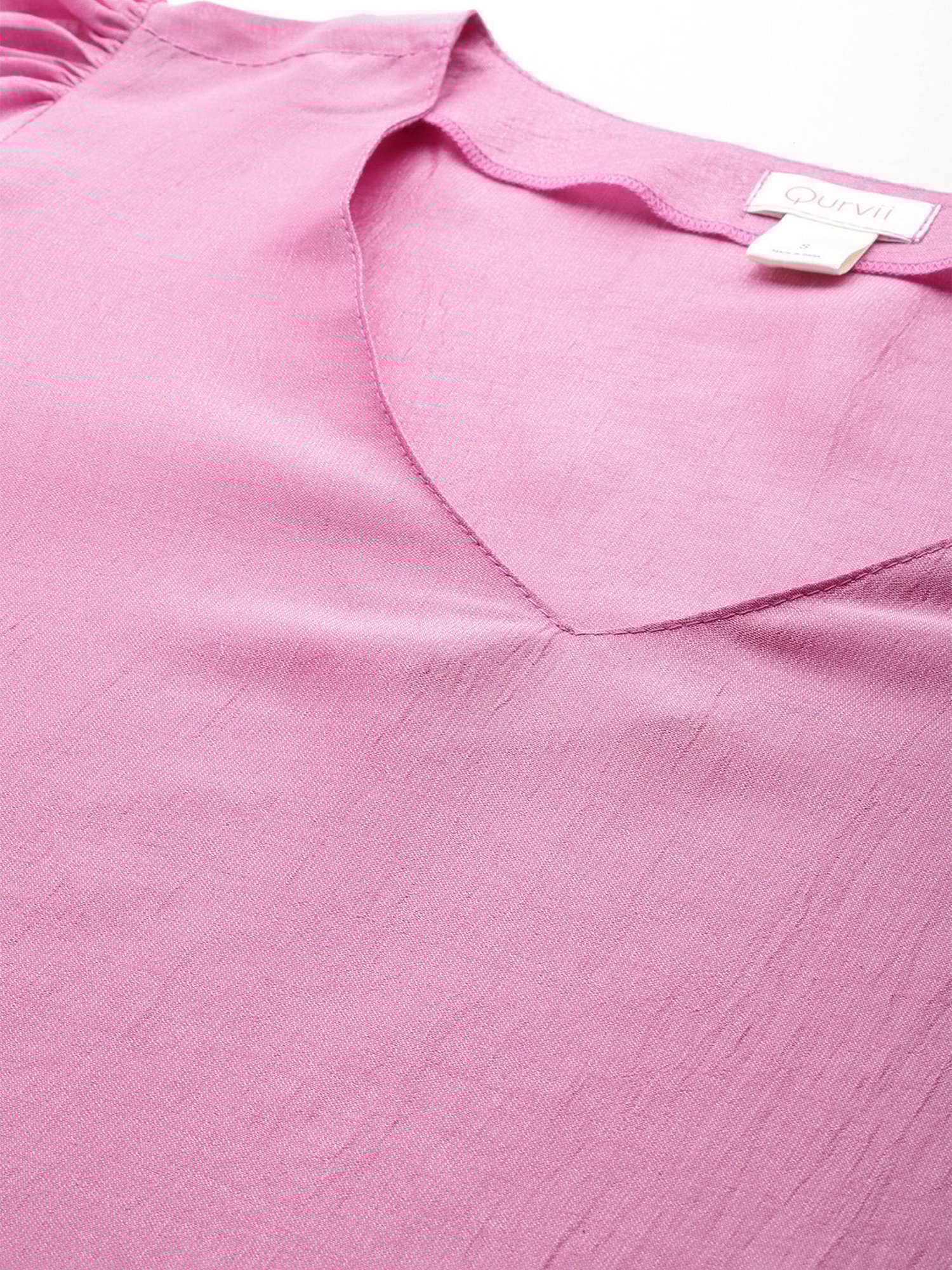 Qurvii Pink Silk Regular fit Top