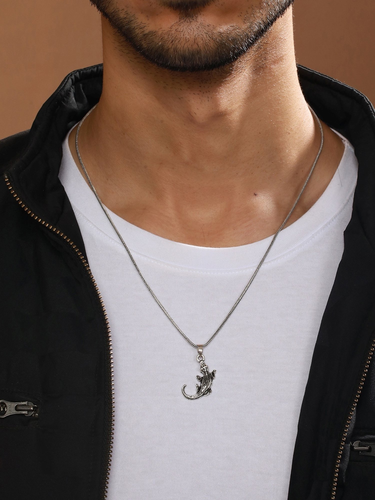Bold by Priyaasi Crawling Lizard Black Casual Pendant With Chain for Men