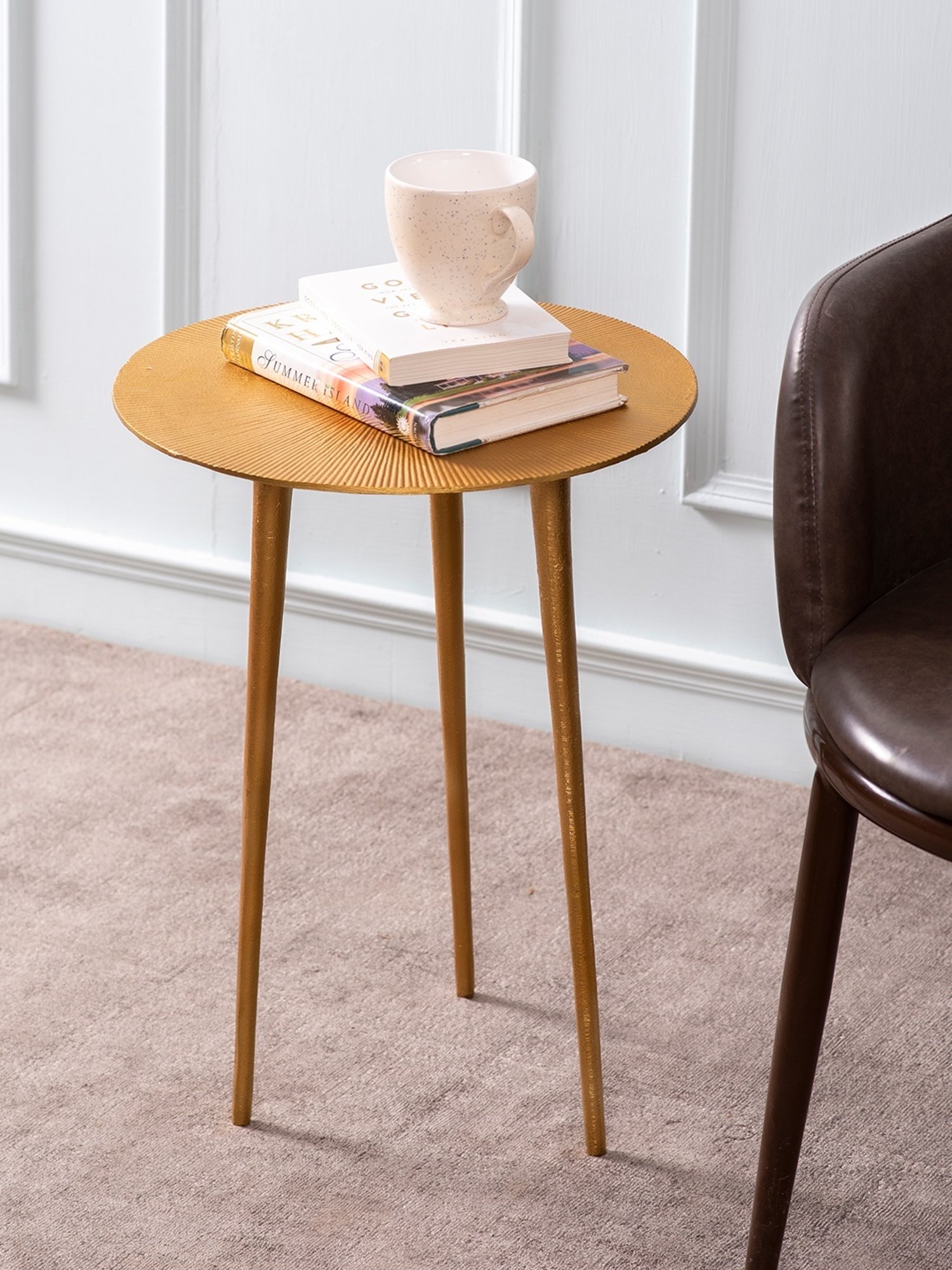 Ikiriya Avina Solid Dark Brown Wood End Table