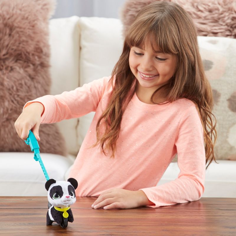 furReal Walkalots Lil' Wags, Panda