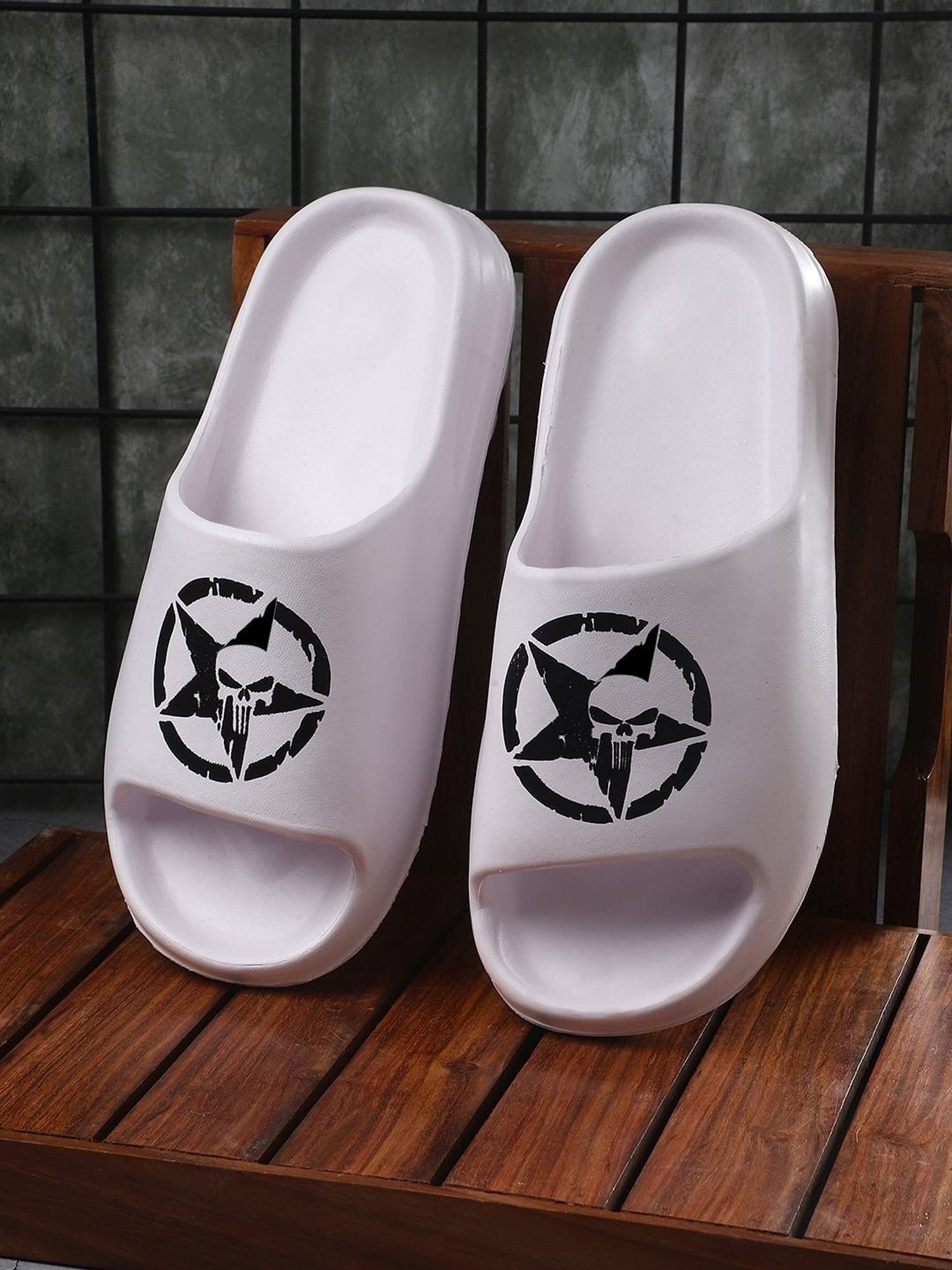 Pampy Angel Men's White Slides