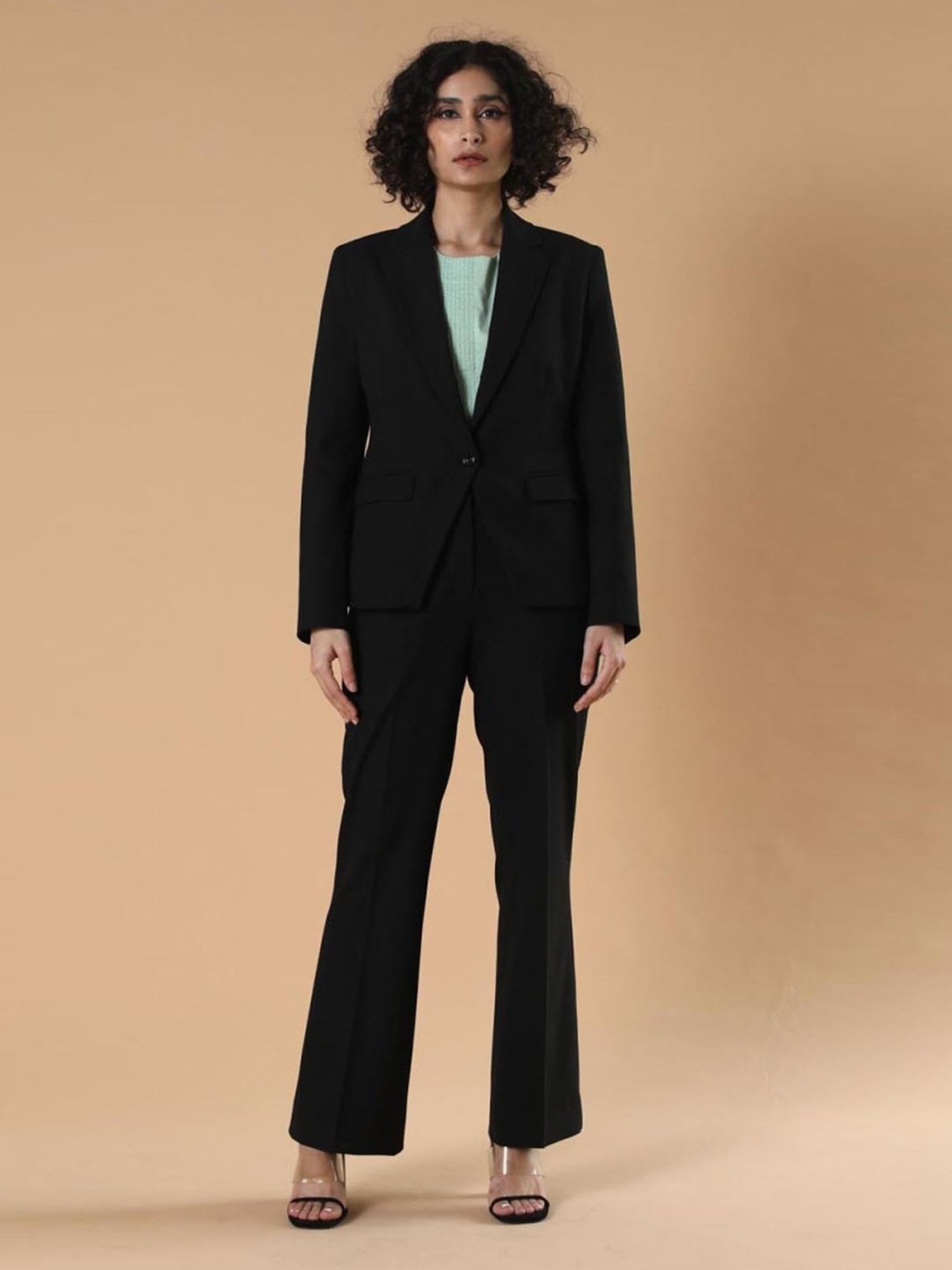 Qua Black The Indra Suit