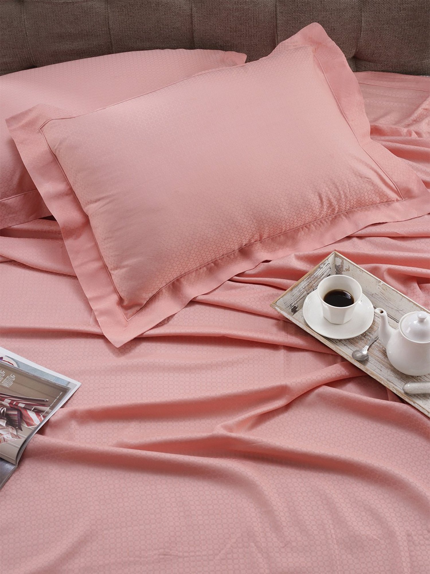 Maspar Colorart Astrid Self Pink 200 TC Cotton King Bed Sheet with 2 Pillow Covers