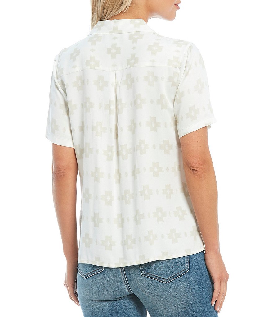 Pendleton Short Sleeve Geo Pattern Notch Collar Button Front Shirt