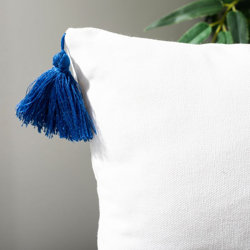 Orlanda Pillow - White/Navy - 16" x 16" - Safavieh