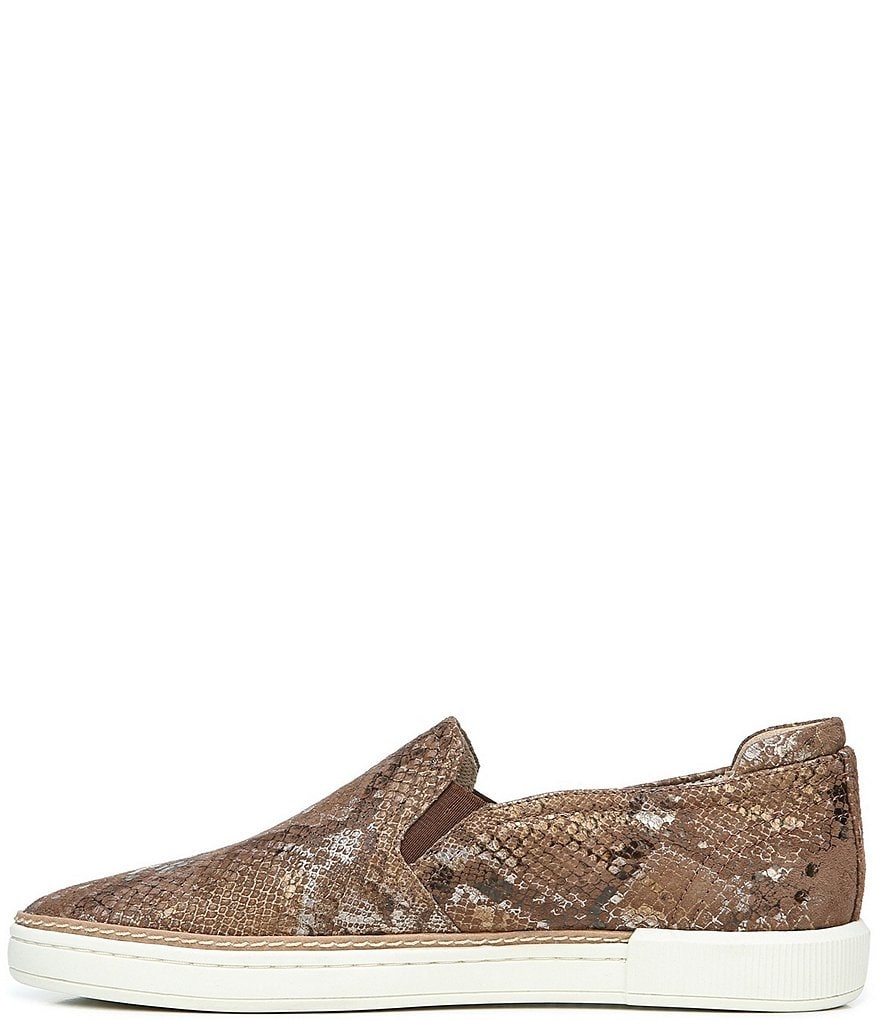 Trotters Kiera Suede Kitten Heel Pumps