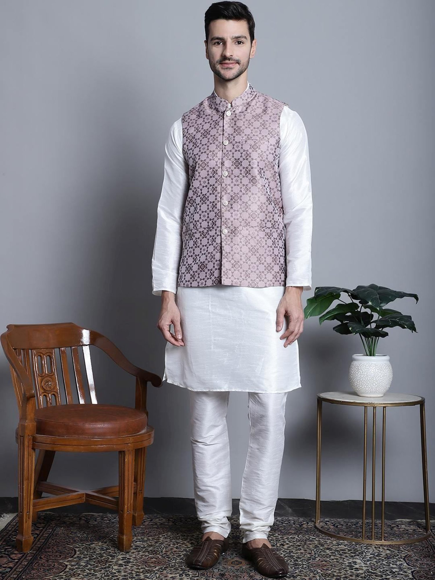 Jompers Magenta  Regular Fit Self Pattern Nehru Jacket
