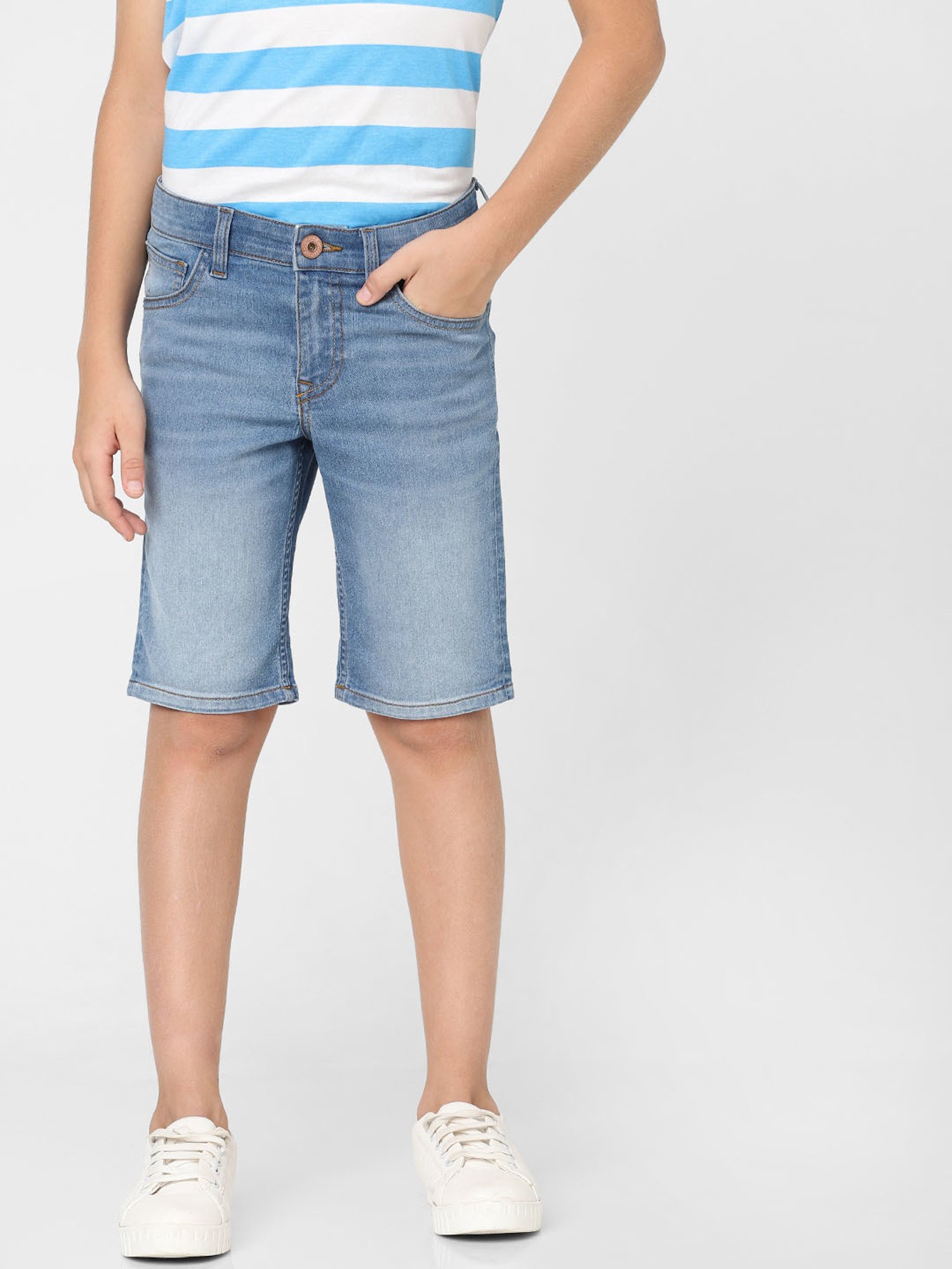 Jack & Jones Junior Boys Light Blue Solid Shorts