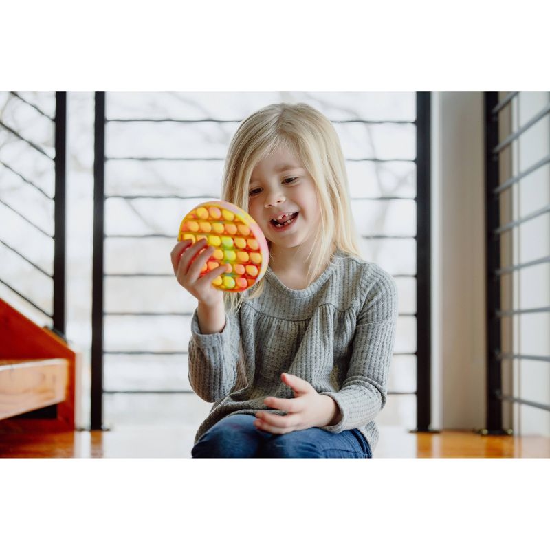 Chuckle & Roar Pop It! - Tie Dye