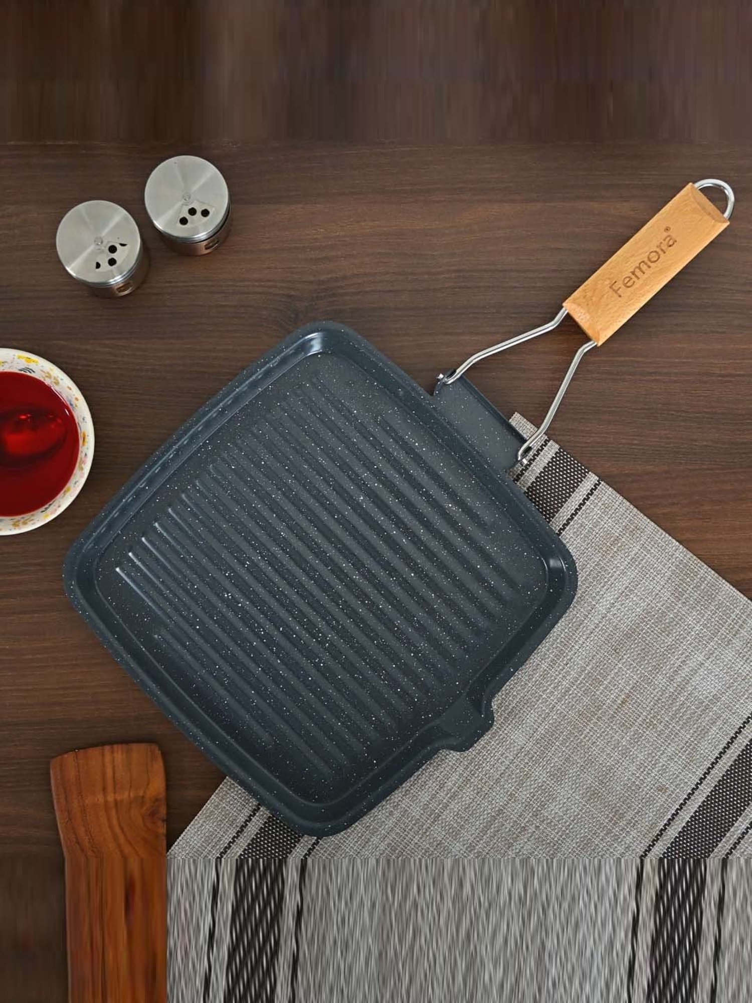 Femora Black Carbon Steel 3 Layer Non-Stick Square Grill Pan (0.8 L)