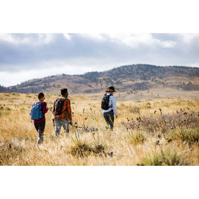 Sierra Designs Bear Peak 13L Hydration Pack - Black